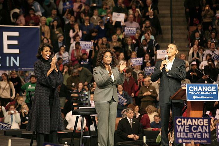 Oprah in Michelle Obama ob ameriškem predsedniku. 