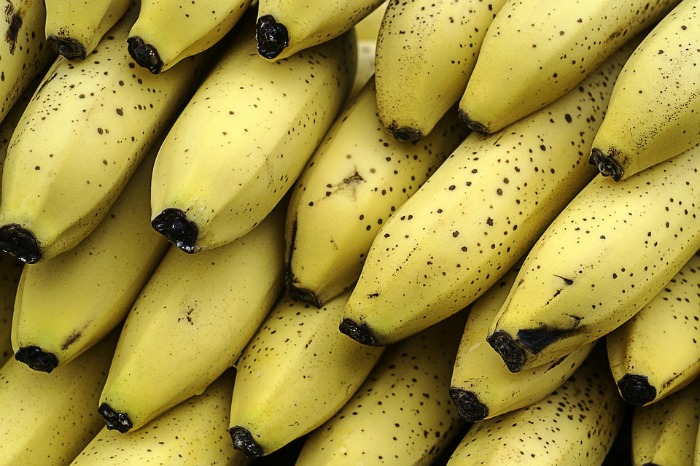 Vitamin B v bananah navlaži kožo.