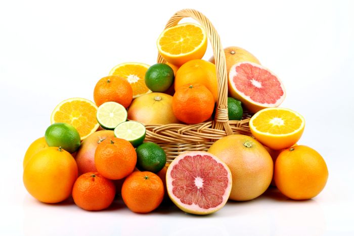 Vitamina C dobimo zadostno količino že z uravnoteženo prehrano. (Vir: topinfopost.com)