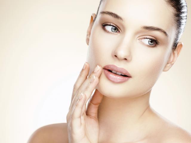 Hladna prha se bo poznala tudi na tvoji koži ... (vir: bondibeauty.com.au)