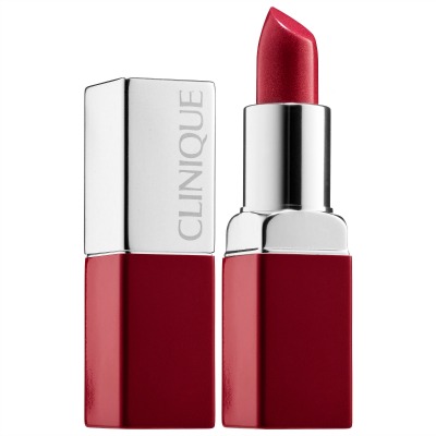 Clinique šminka v odtenku Cherry Pop.