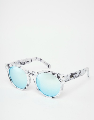 Okvirji z marmornim vzorcem? Ja , prosim! (€49.29, asos.com)