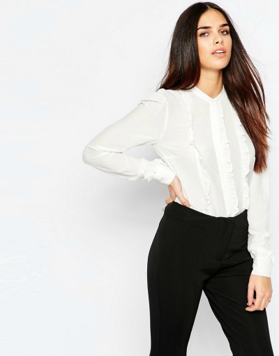 Ugodne bluze najdeš na spletni strani Asos. ( €40.84, asos.com)