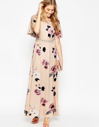 Za vse romantične duše, ki imate rade preprosto a lepo obleko. (€63.38, asos.com)
