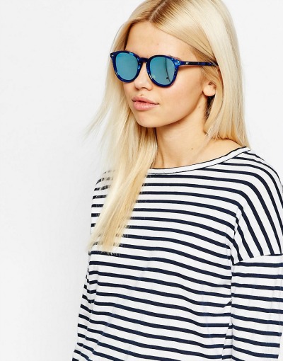 Očala bodo na tebi izstopala ravno zaradi modrih okvirjev in leč. (€49.29, asos.com)