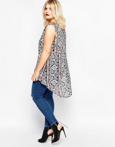Ustvari pomladni stajling s tuniko, ki ti jo bodo vsi zavidali. (€35.21, asos.com)
