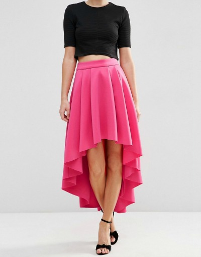 Nesimetrična krila imajo vedno vau efekt. (€67.60, asos.com)
