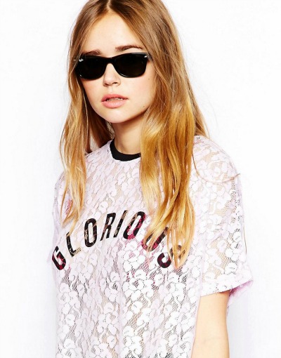 S klasičnimi okvirji preprosto ne moreš zgrešiti. (€127.46, asos.com)