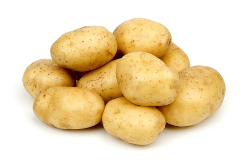 Si želiš daljših las? Pri tem ti lahko pomaga krompirjev sok. (Healthyandstylish.com)
