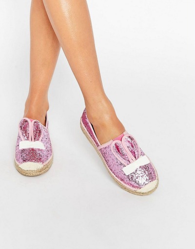 Za vse, ki imate rade kose, s katerimi lahko izstopate v množici. (€30.98, asos.com)
