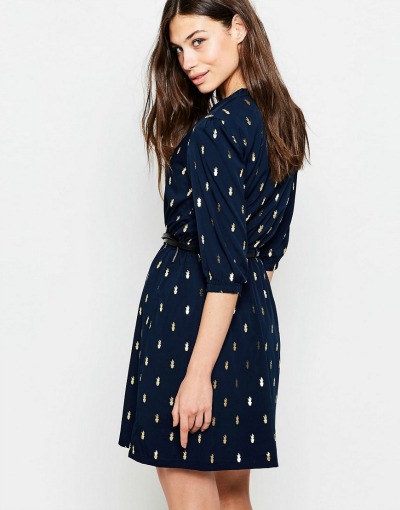Temna obleka z zlatimi kaktusi. (€35.21, asos.com)