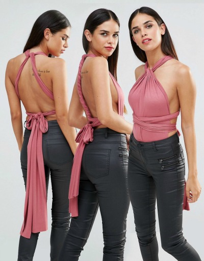 Bodi, ki ga lahko nosiš na tri različne načine. (€16.90, asos.com)