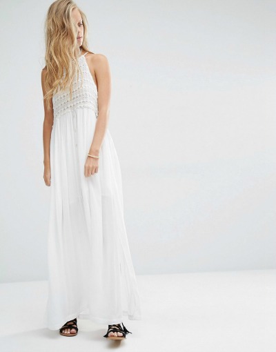 Obleka, ki jo lahko brez težav nosiš tudi na plaži. (€56.32, asos.com)