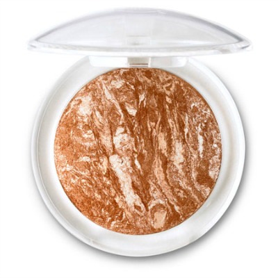 Pri nanosu bronzerja ne pretiravaj. (Body Shop bronzer)