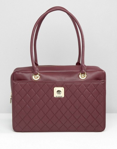 Idealna torbica za službene obveznosti. (€186.66, asos.com)