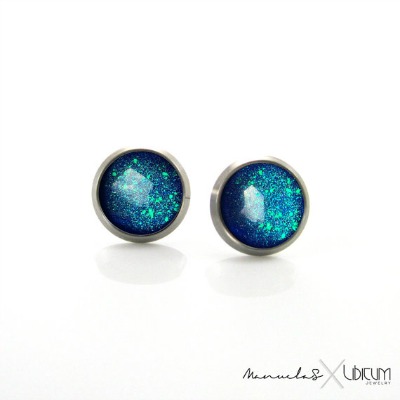 Majhni uhančki z velikim efektom. (15.77, etsy.com) 