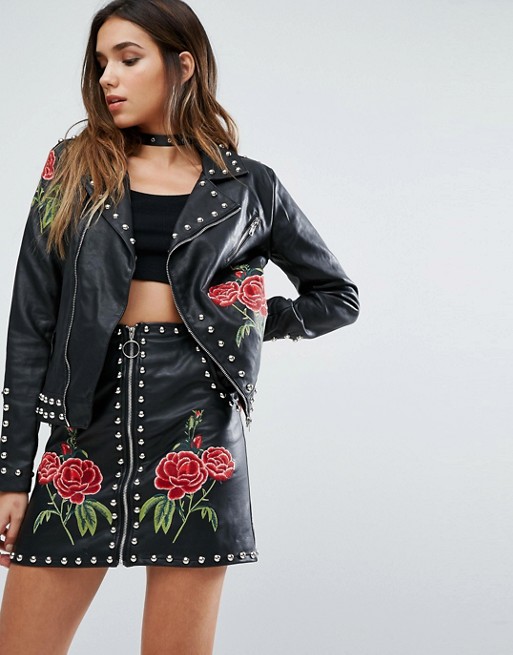 7650896-1-black